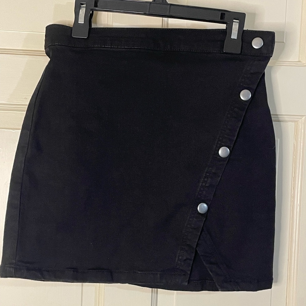 We The Free Women’s Skirt Black Denim Wrap Mini Button Front Blue Casual Size 0 - Picture 9 of 9